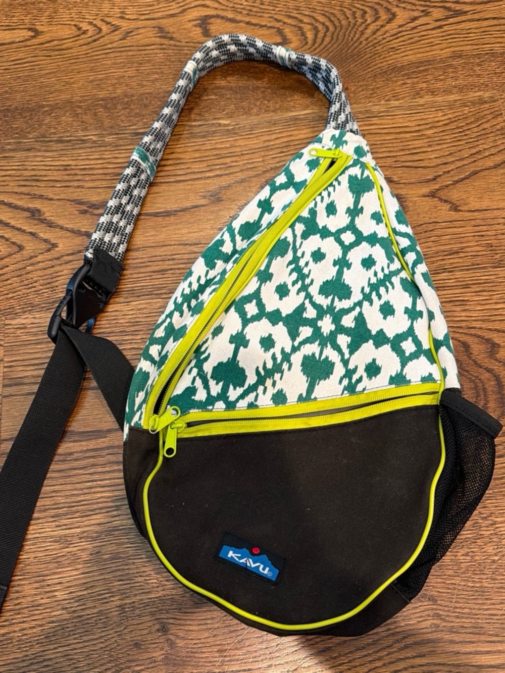 Kavu Green & Neon Yellow Patterned Sling Bag